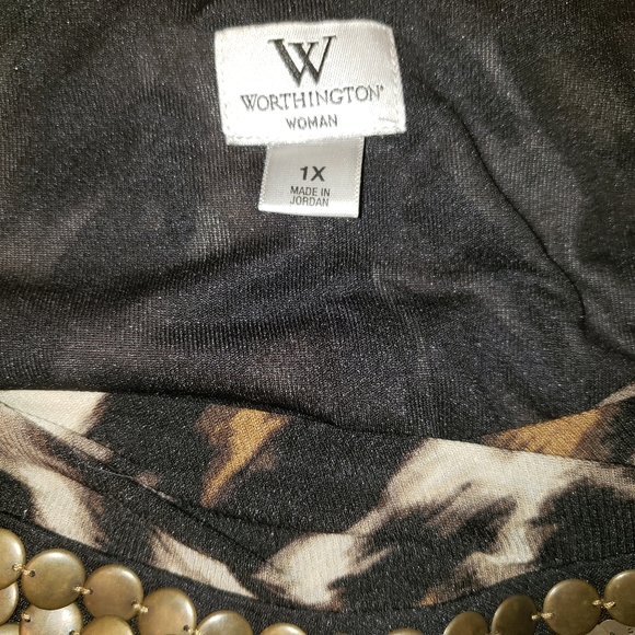 Sleeveless Top - Picture 4 of 11